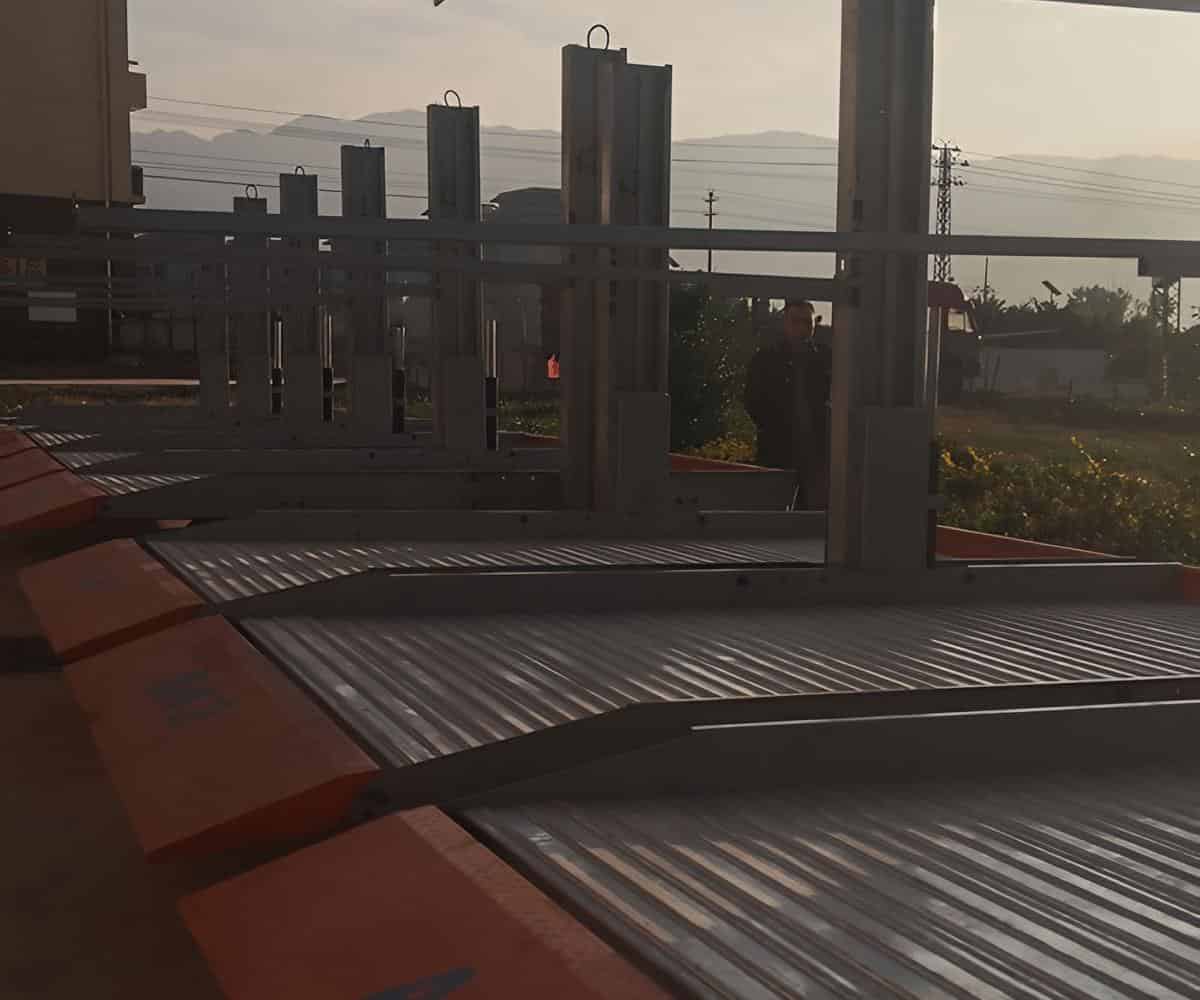 小區(qū)機(jī)械停車設(shè)備造價(jià)全解析立體車庫(kù)租賃市場(chǎng)的成本透視